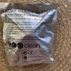 Tao Clean Orbital Facial Brush Exfoliator Head and Clamshell case
